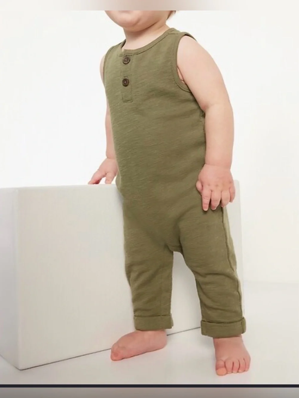 Old Navy|Baby gender neutral Olive Green kids Sleeveless knit jumpsuit•••18-24M